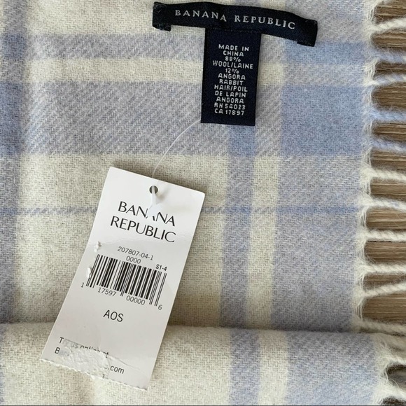 Banana Republic Wool Angora Blend Cream and Blue Plaid Fringed Scarf - Picture 5 of 5